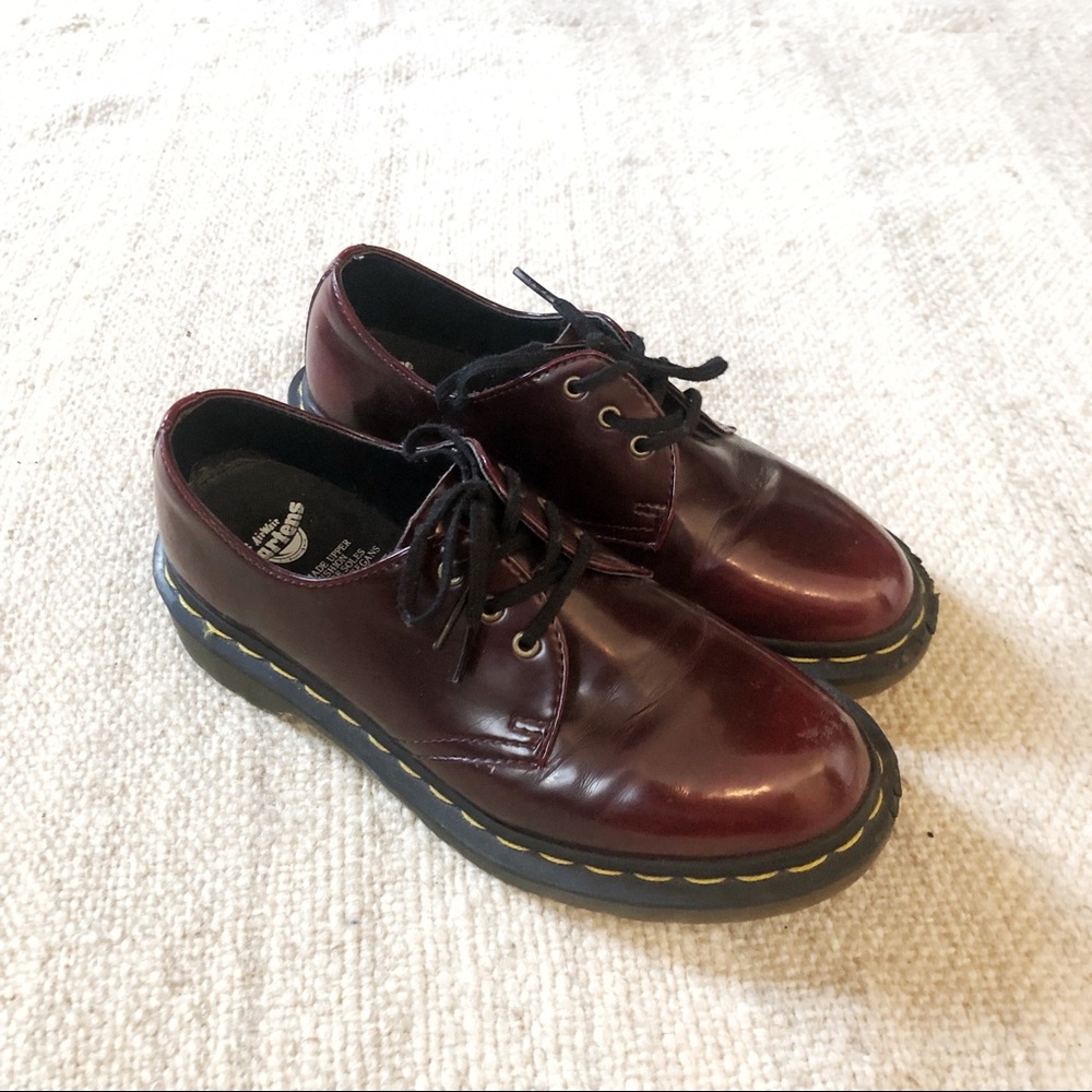 Dr Martens | 1416 Red Vegan Brogues